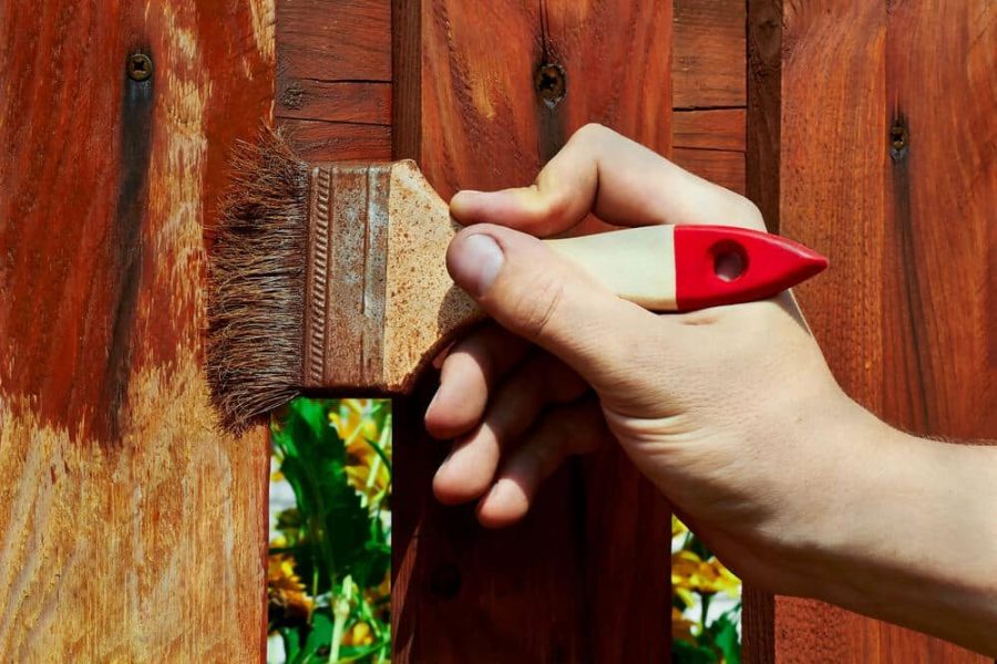 How to Choose the Best Wood Stain for Fences