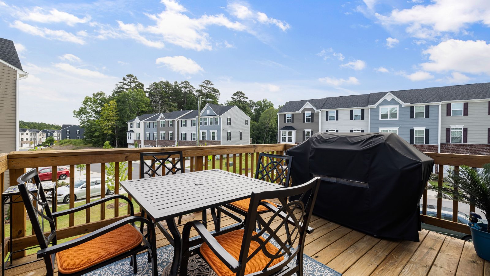Aluminum Fence + Outdoor Deck